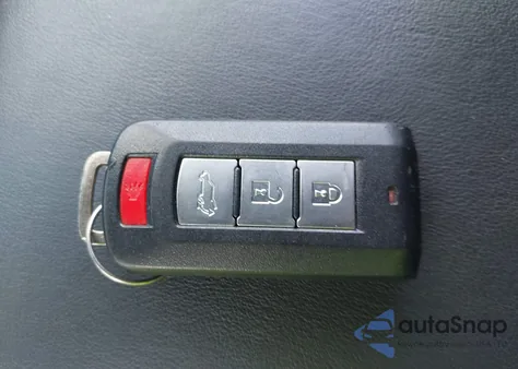 2019 Mitsubishi Outlander Sel z USA, uszkodzony, nr VIN JA4AD3A36KZ011872